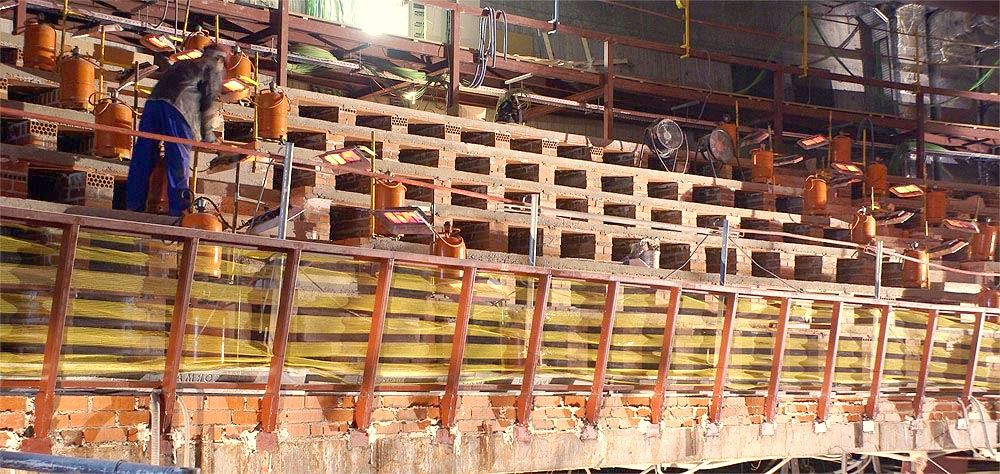 Patio de butacas de un teatro con equipos de secado rápido